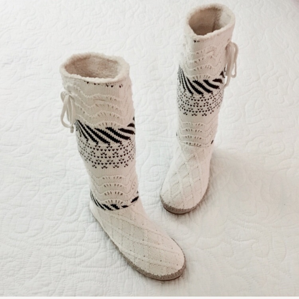 COPY - Sanuk Outdoor Mid Calf Knit Boots